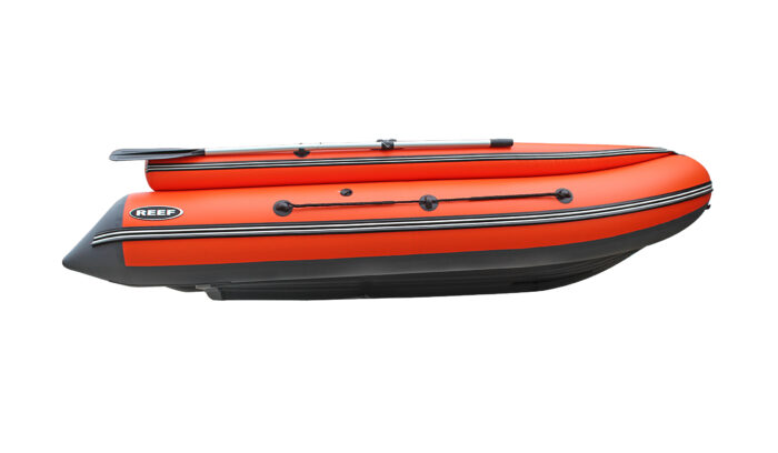 08-02 Лодка надувная REEF 390FНД с фальшбортом